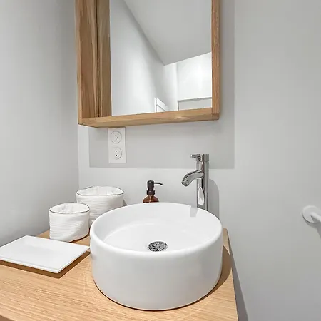 T2 En Centre-ville De Apartment *