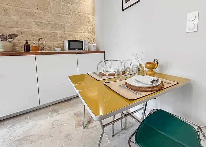 T2 En Centre-ville De アパート ディジョン